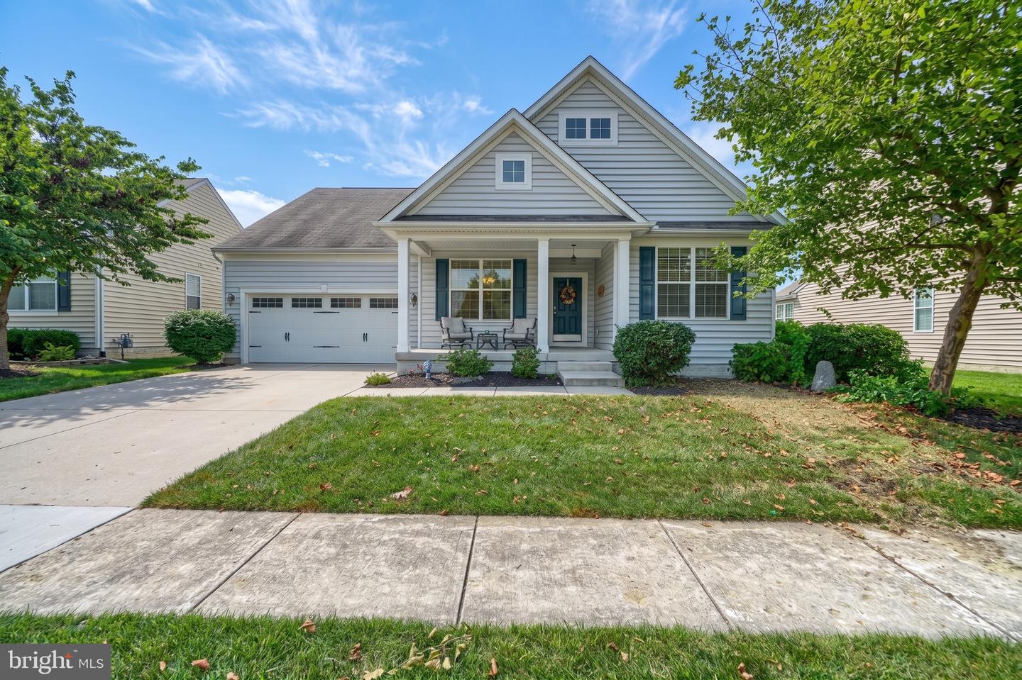 420 WINTERBERRY DR Property Photo 1