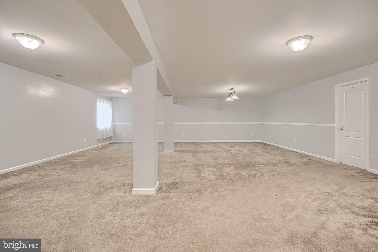 420 Winterberry Dr Property Photo 44