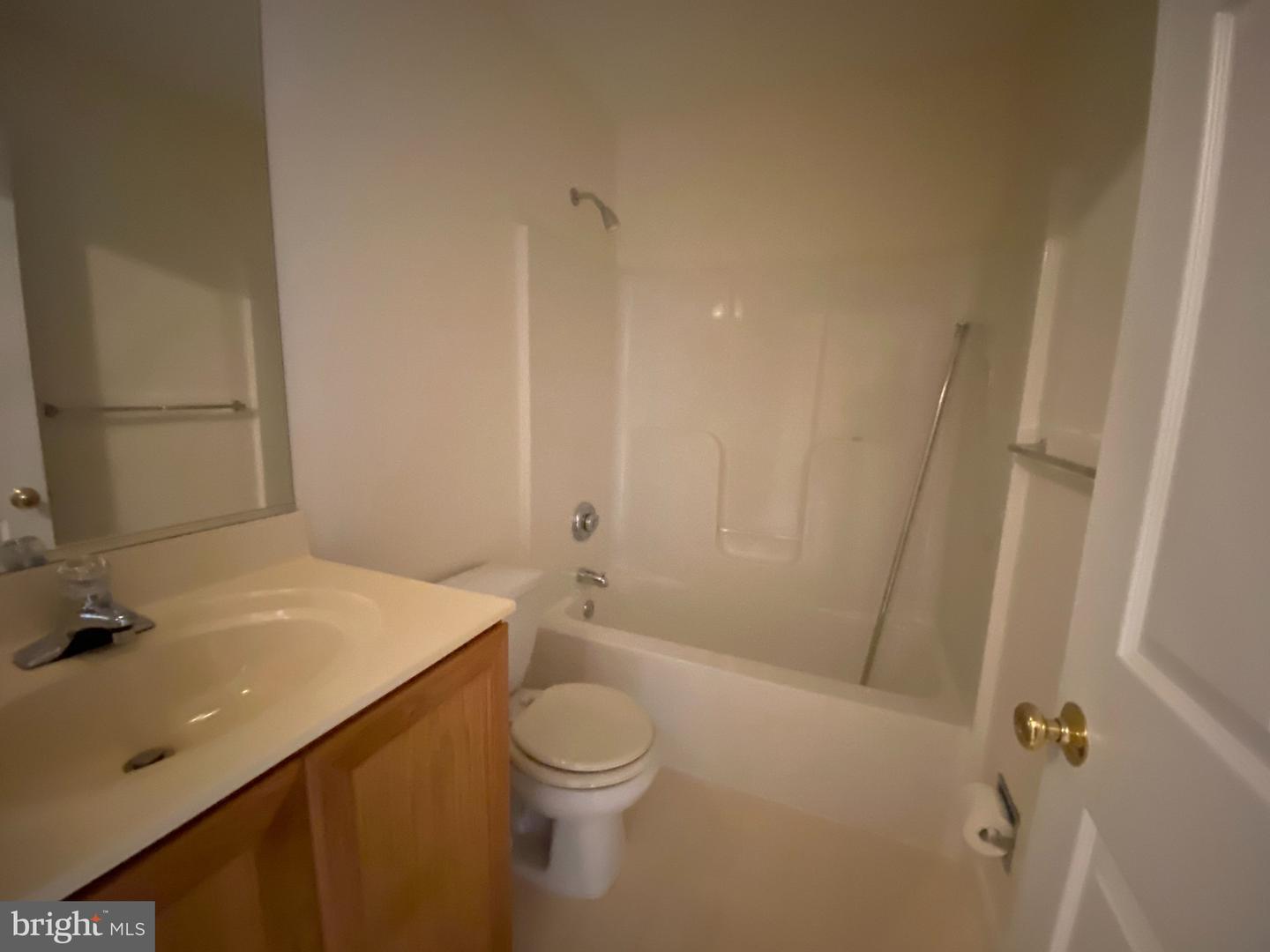 216 Beckington Ct Property Photo 17