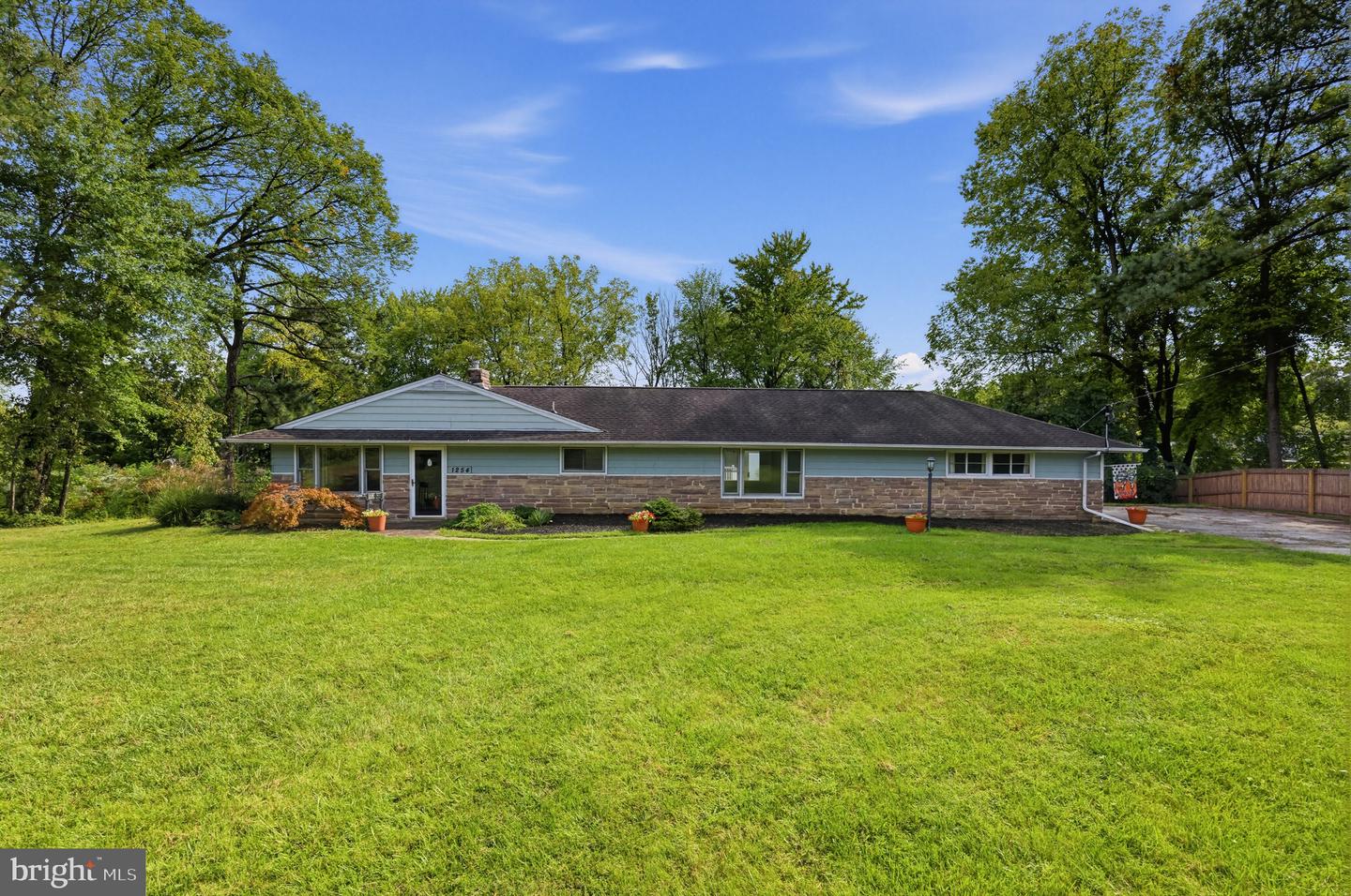 1254 Old Baltimore Pike Property Photo 1