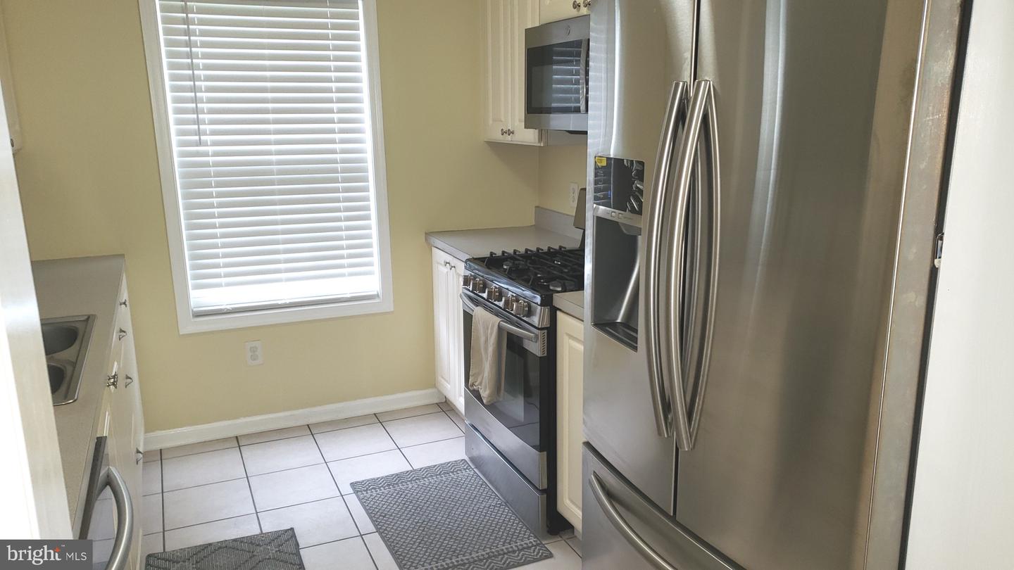 527 Red Bud Ct Property Photo 4