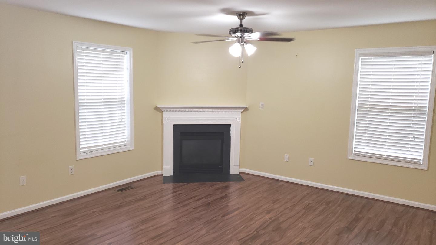 527 Red Bud Ct Property Photo 6