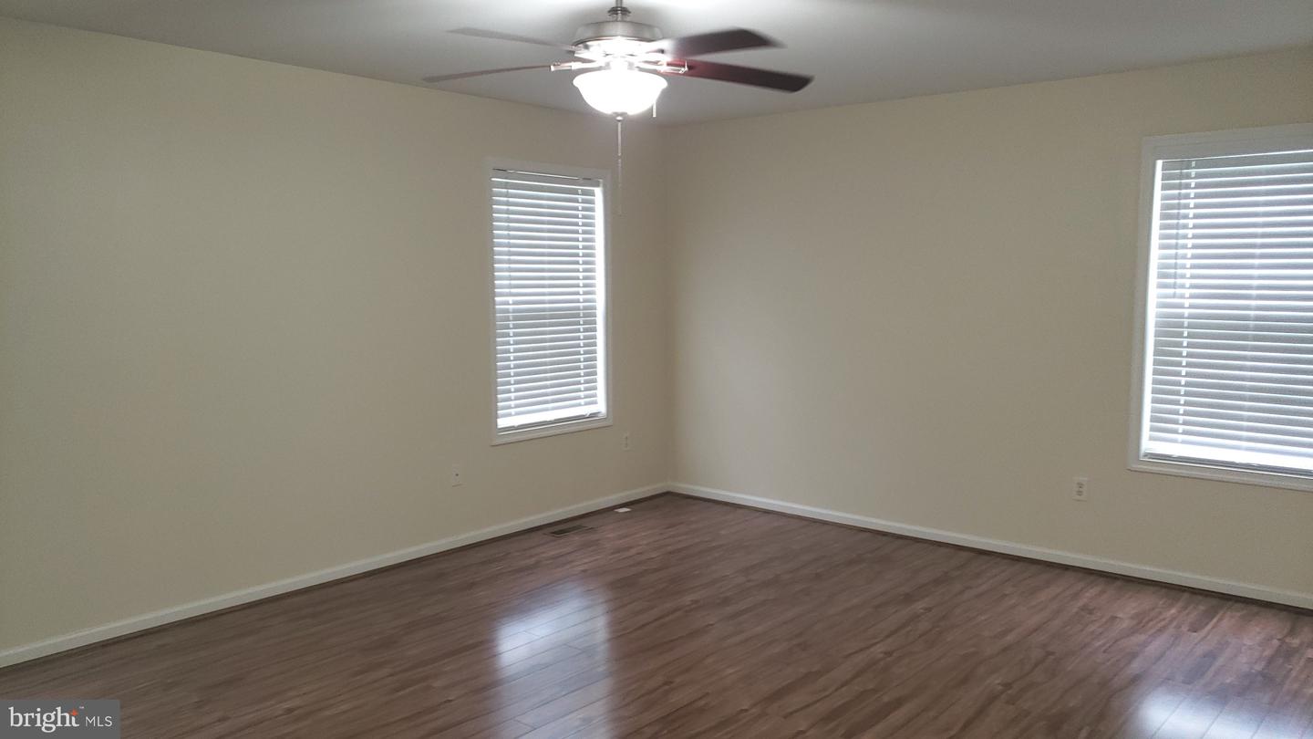 527 Red Bud Ct Property Photo 10
