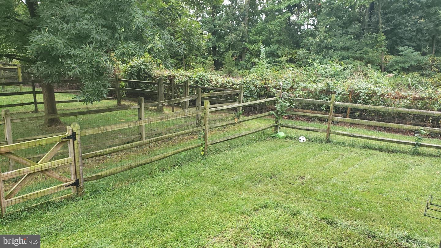 527 Red Bud Ct Property Photo 15