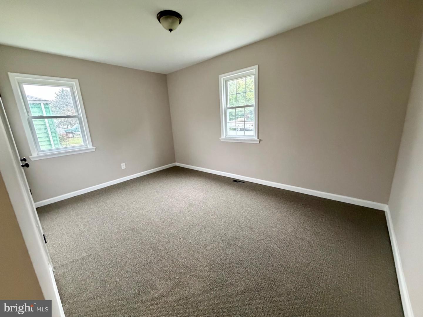 727 Woodtop Rd Property Photo 11