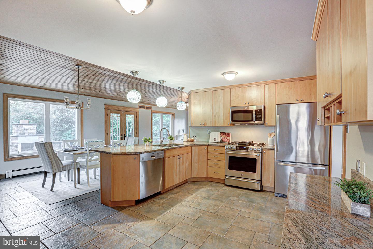 1554 Lorewood Grove Rd Property Photo 15