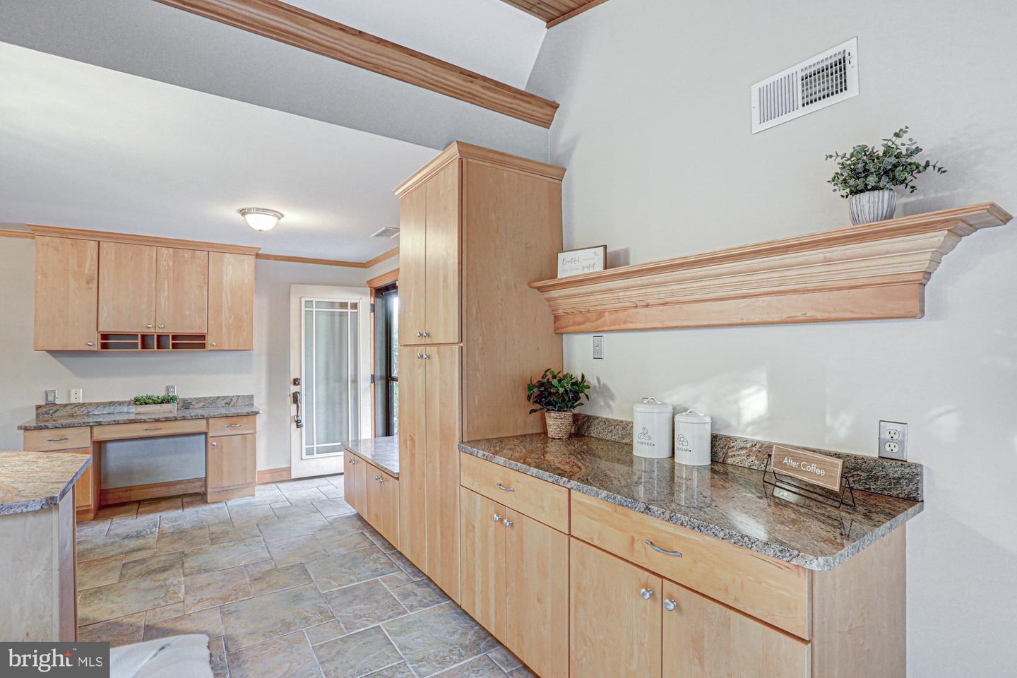 1554 Lorewood Grove Rd Property Photo 18