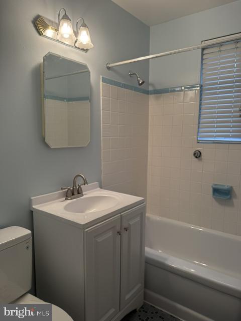 821 Kenyon Ln Property Photo 7