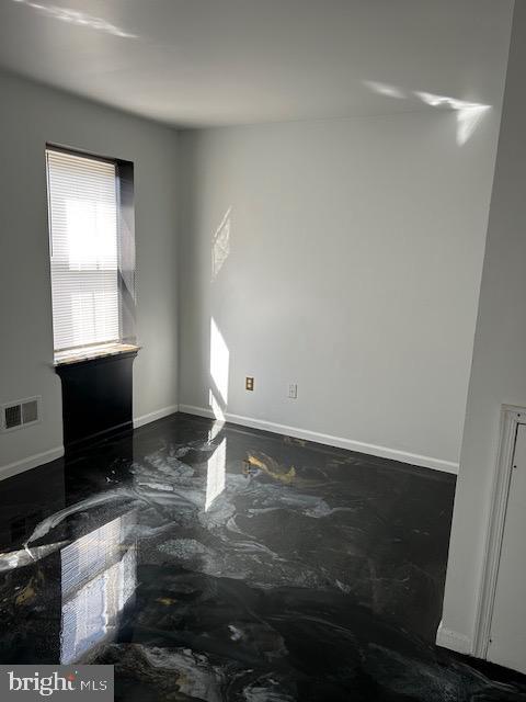 829 W 9th St Property Photo 11