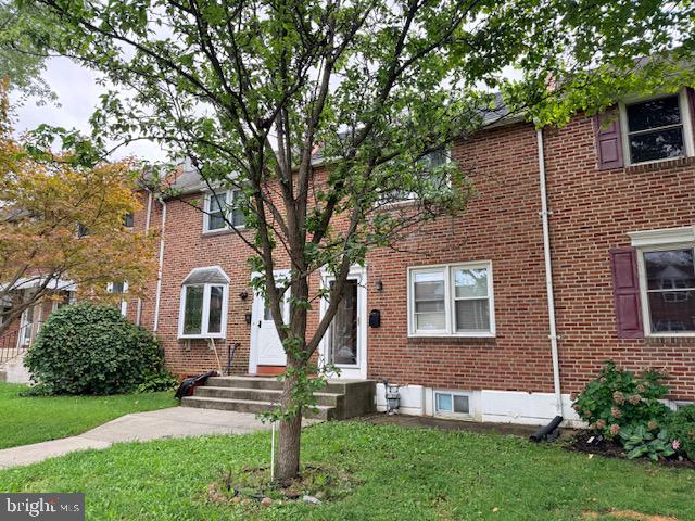 3082 W Court Ave Property Photo 2