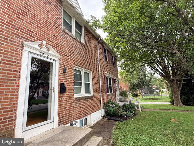 3082 W Court Ave Property Photo 6