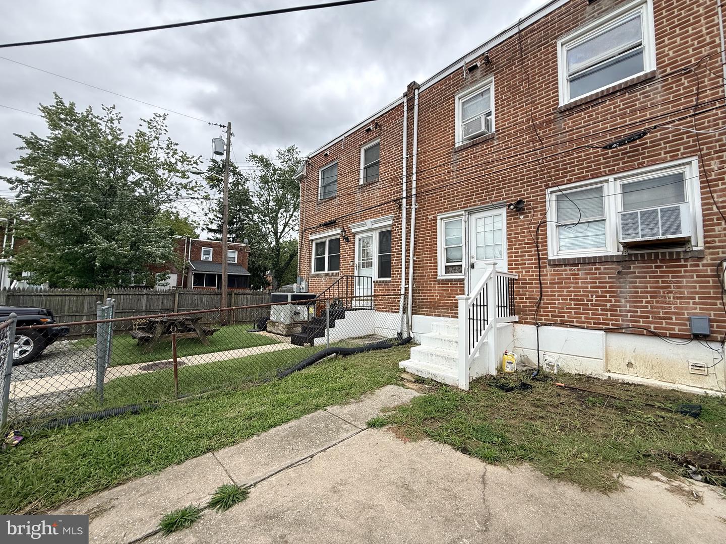 3082 W Court Ave Property Photo 25