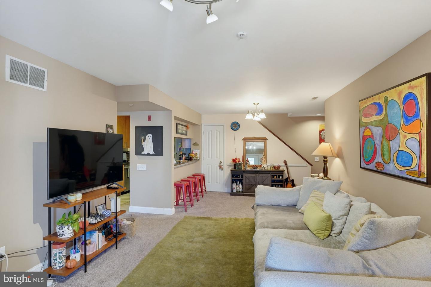 2906 Waters Edge Dr #263 Property Photo 5