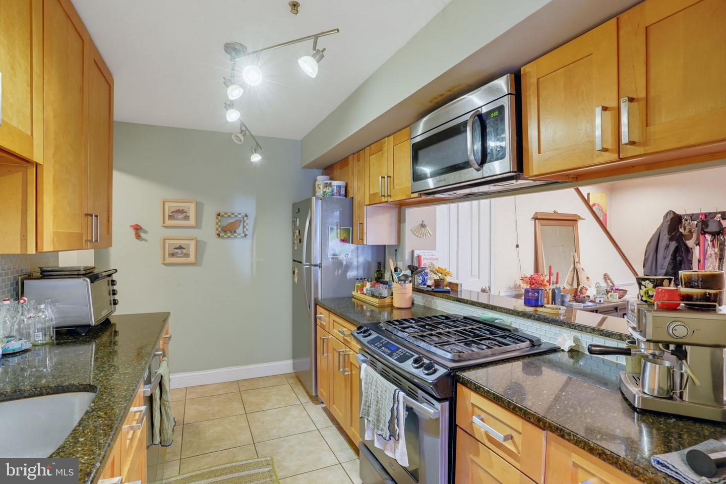 2906 Waters Edge Dr #263 Property Photo 12
