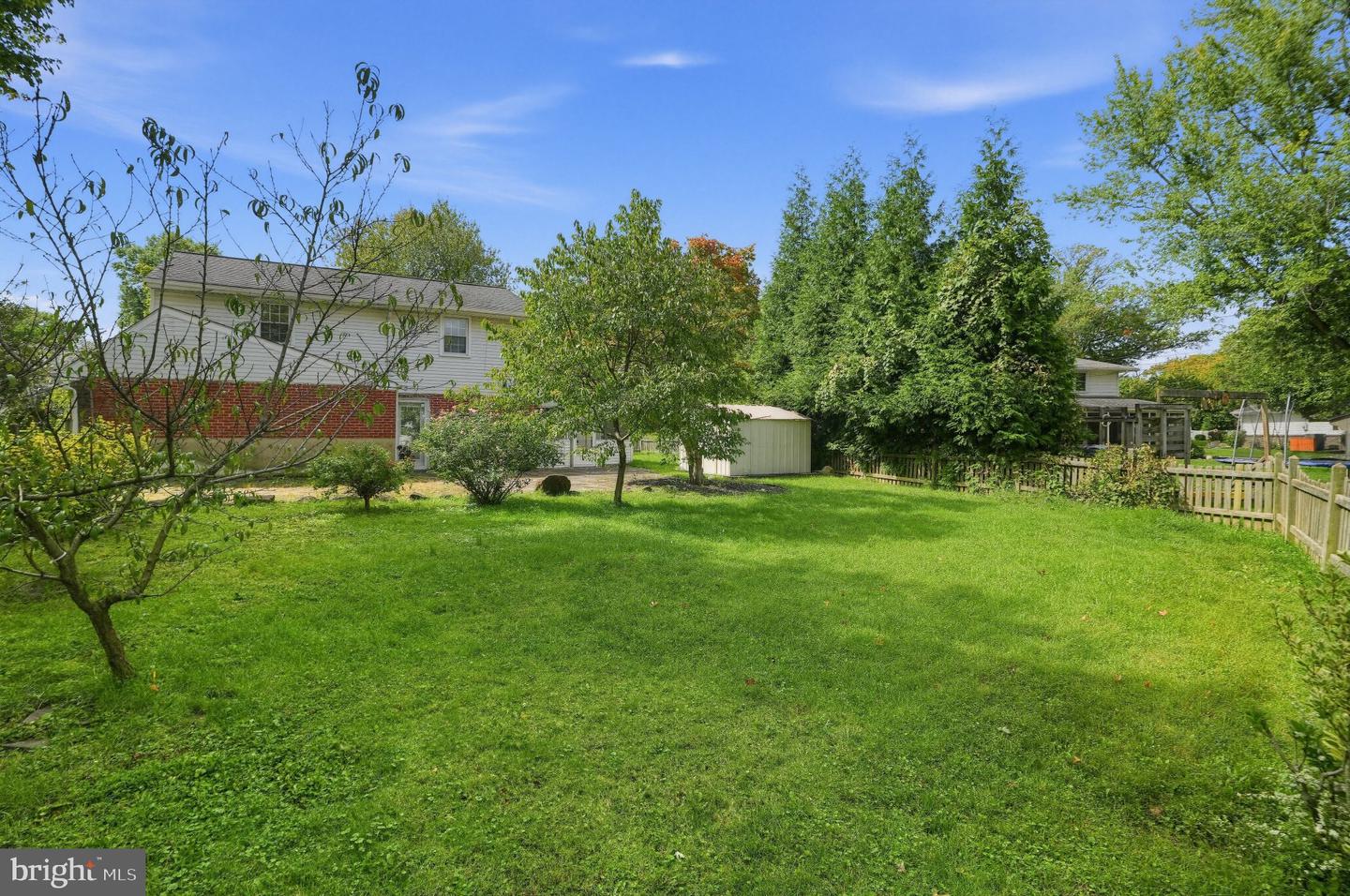 1901 Longcome Dr Property Photo 35