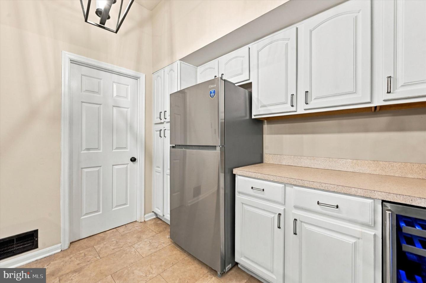 5401 Diana Dr #187 Property Photo 6