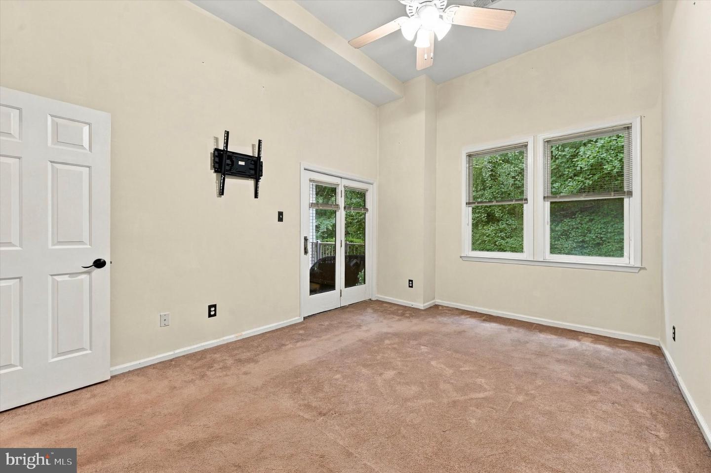 5401 Diana Dr #187 Property Photo 12