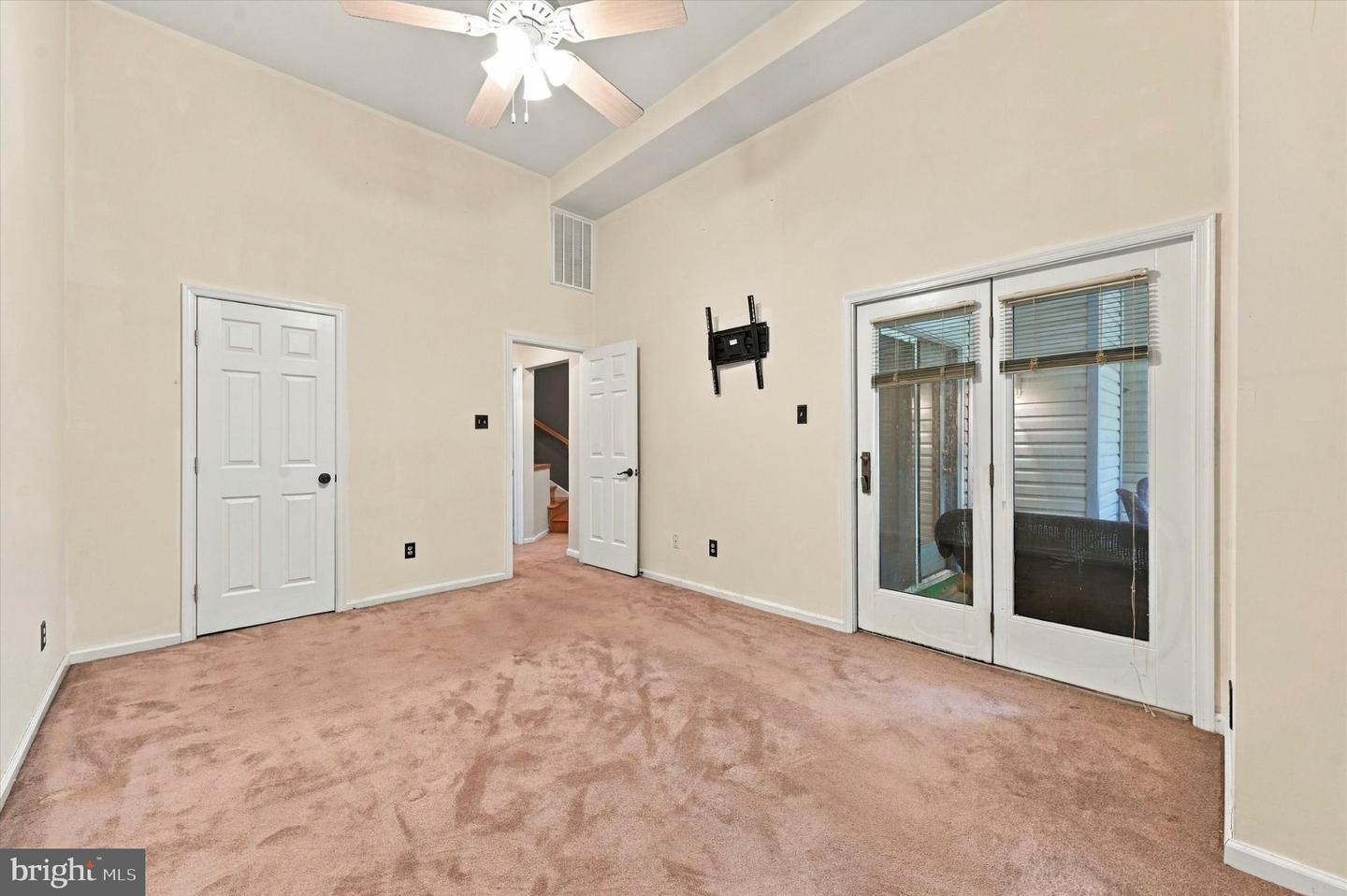 5401 Diana Dr #187 Property Photo 13