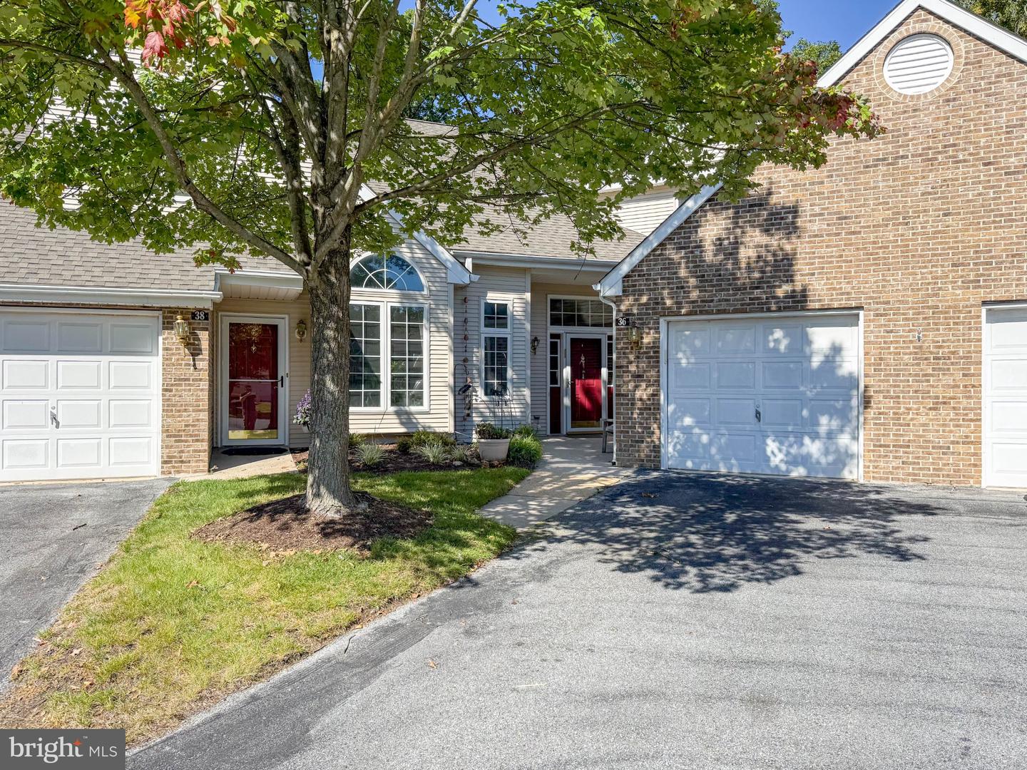 36 COLEFAX CT #63 Property Photo 1