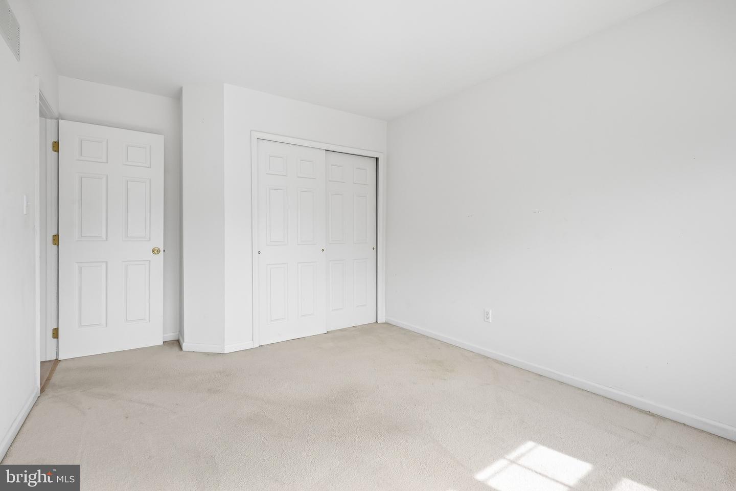 54 Maureen Way Property Photo 21