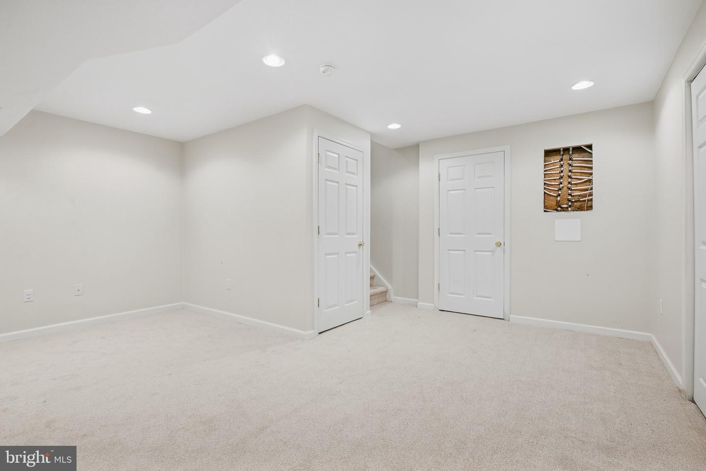 54 Maureen Way Property Photo 25