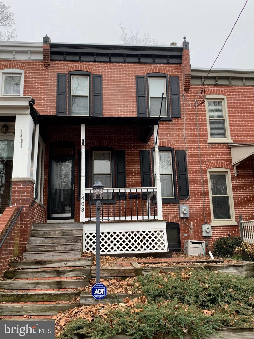 1403 N ADAMS ST Property Photo 1