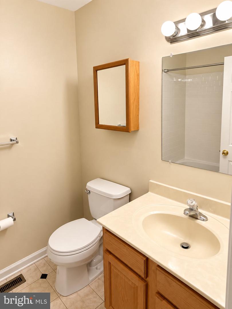 600 N Scott St Property Photo 14