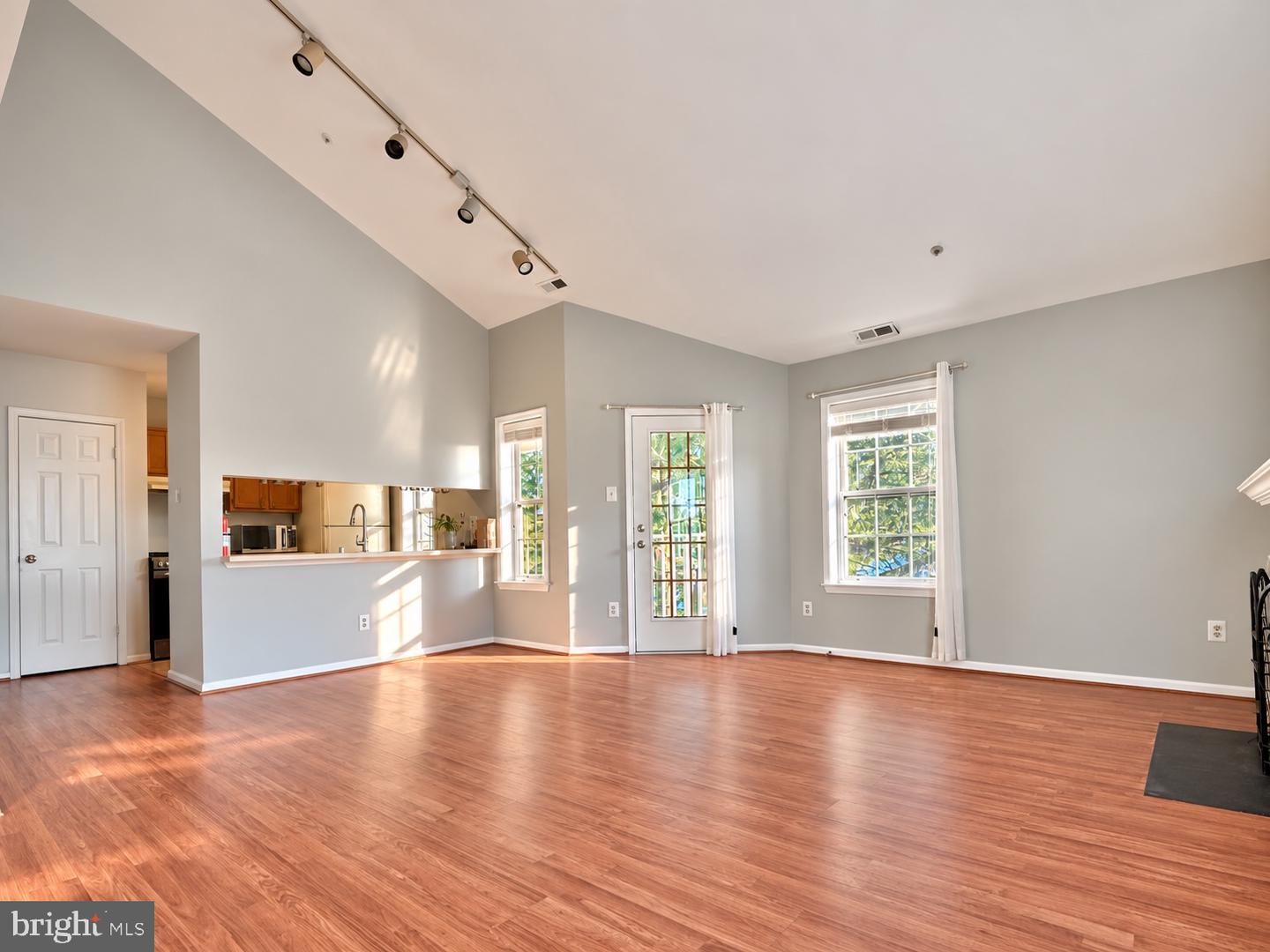 3121 CHARING XING #41 Property Photo 1