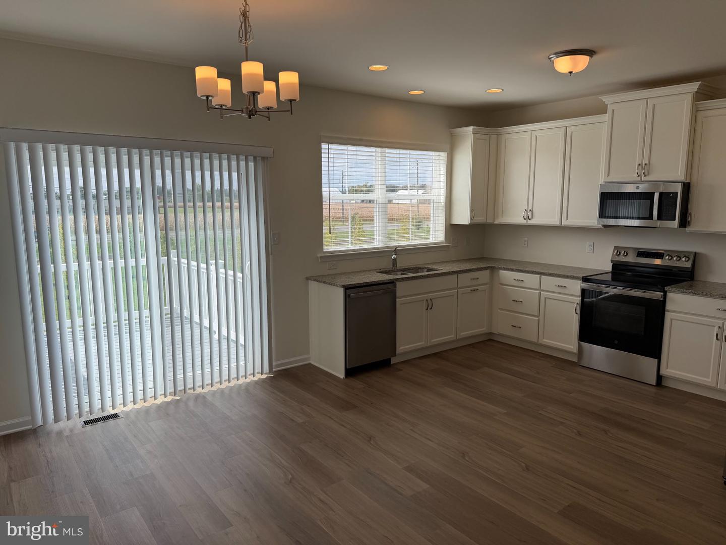730 Rosler Way Property Photo 6