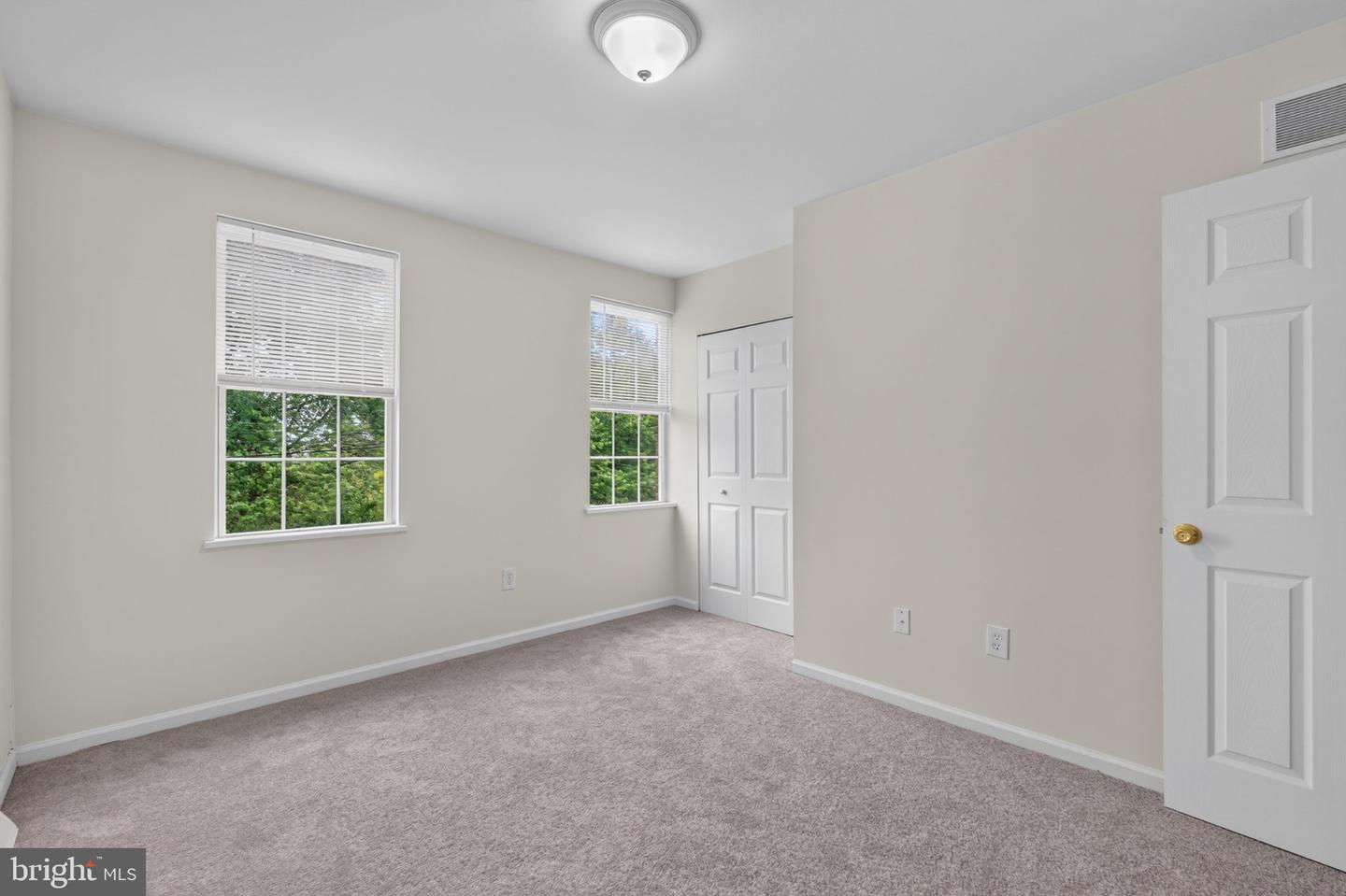 730 Clark St # Property Photo 16