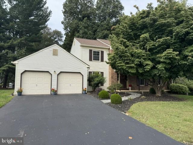 9 ROUND TREE CIR Property Photo 1