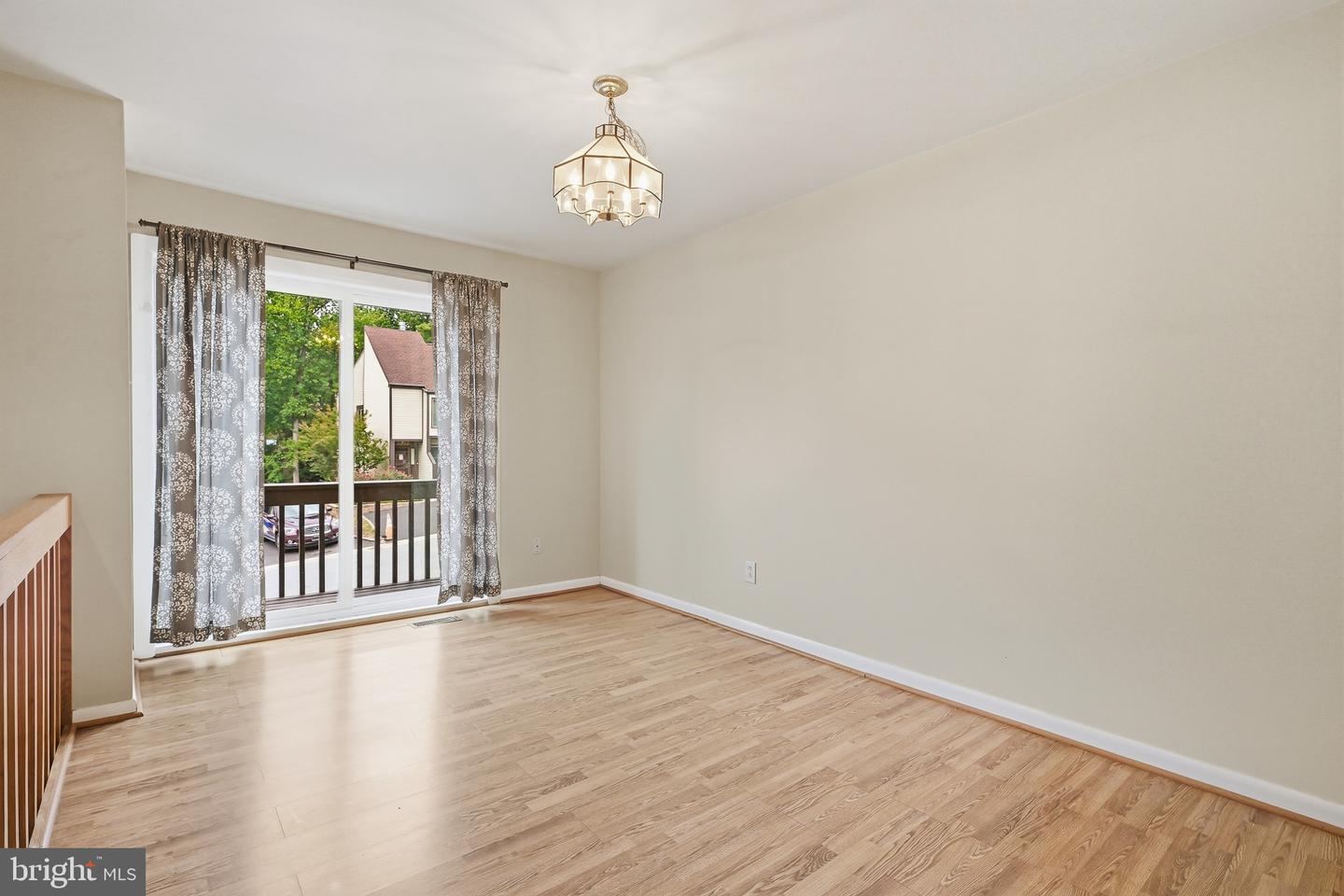 3219 Champions Dr Property Photo 3