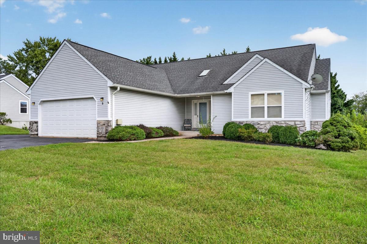 3 Cobblefield Dr Property Photo 1