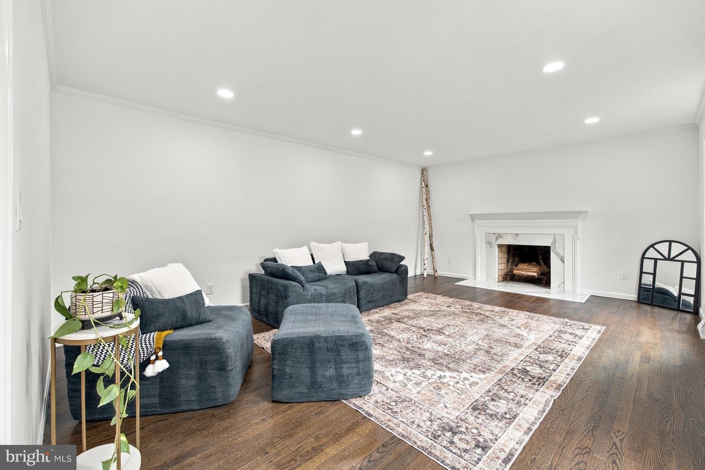 3810 Valley Brook Dr Property Photo 23