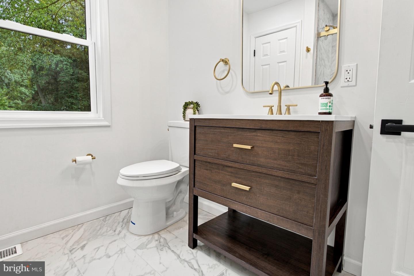 3810 Valley Brook Dr Property Photo 26