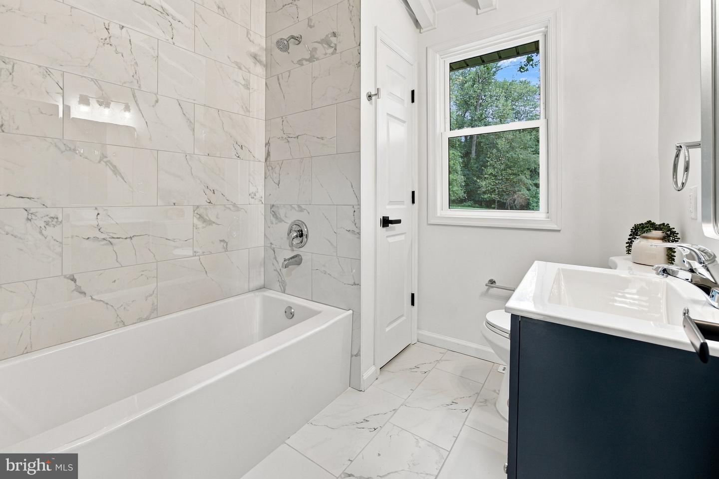 3810 Valley Brook Dr Property Photo 29