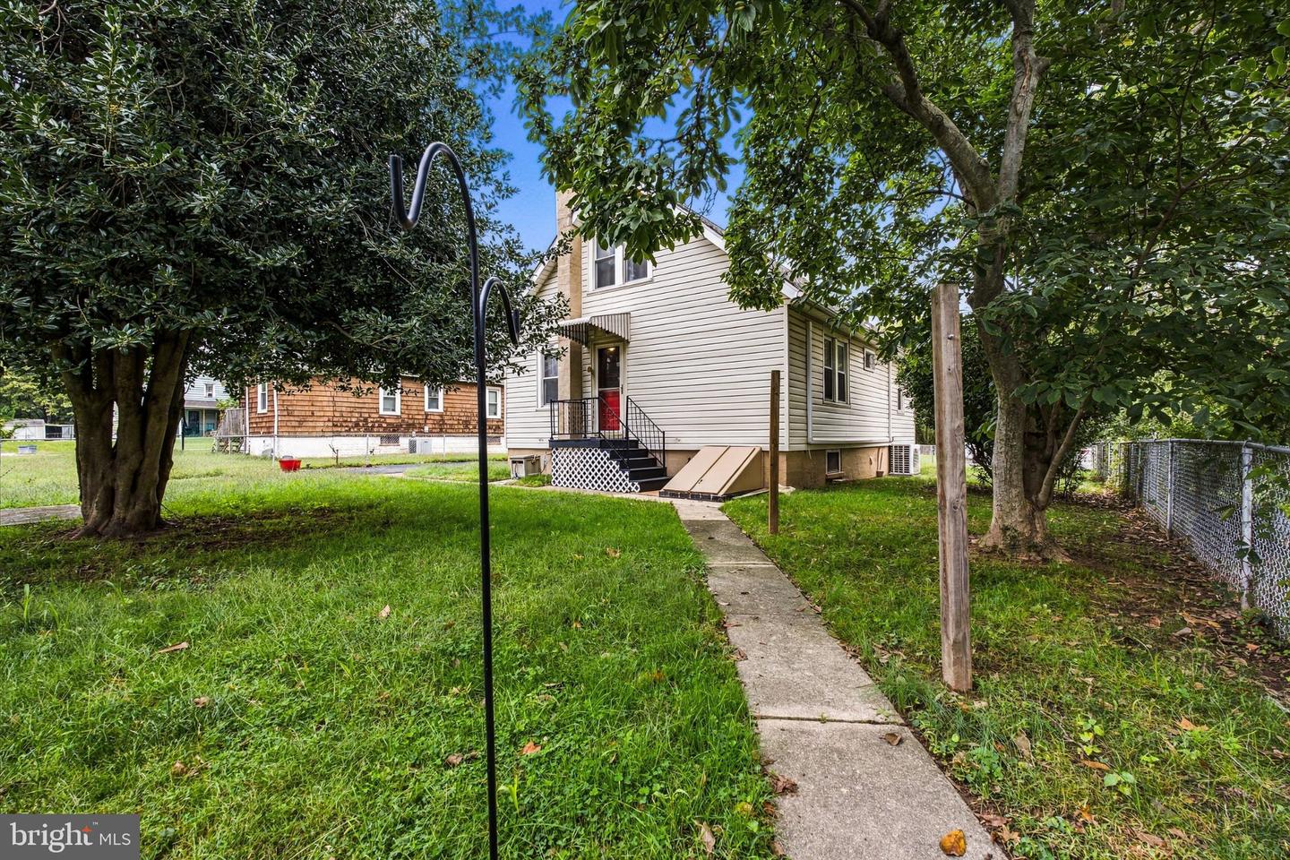 16 Sutton Ln Property Photo 26