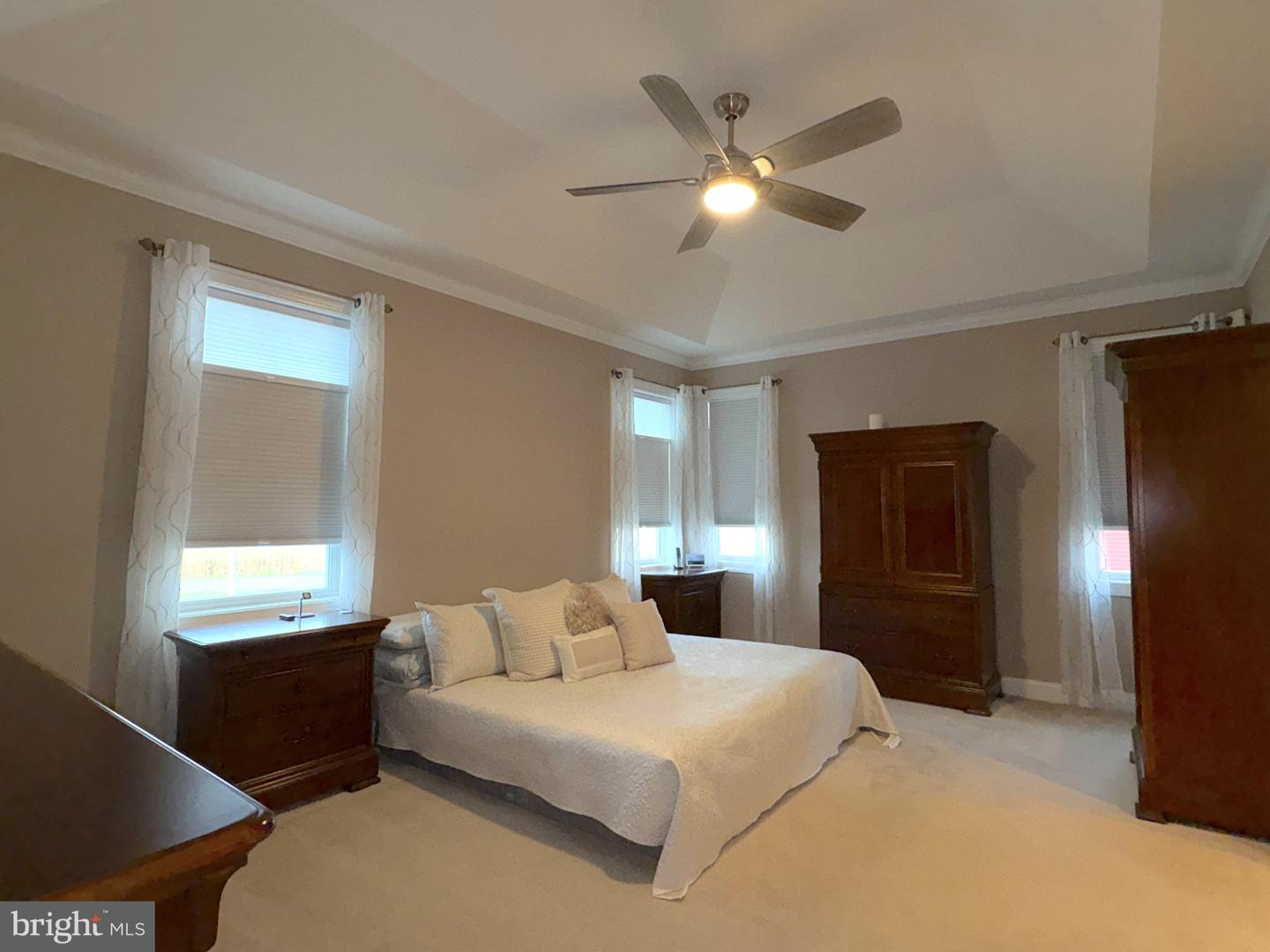 672 Spring Hollow Dr Property Photo 23