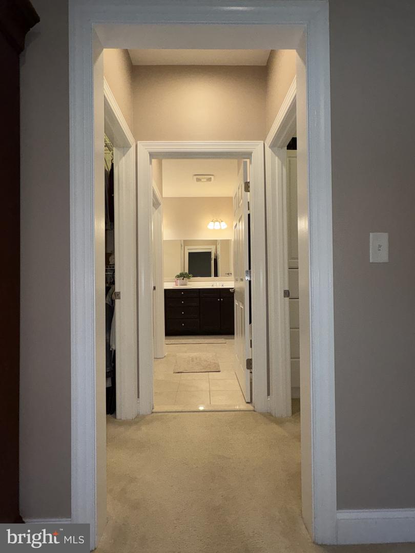 672 Spring Hollow Dr Property Photo 25