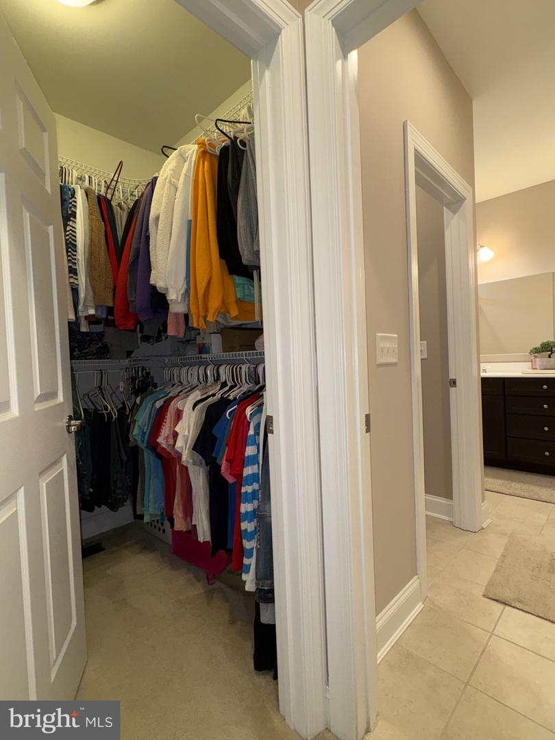 672 Spring Hollow Dr Property Photo 27