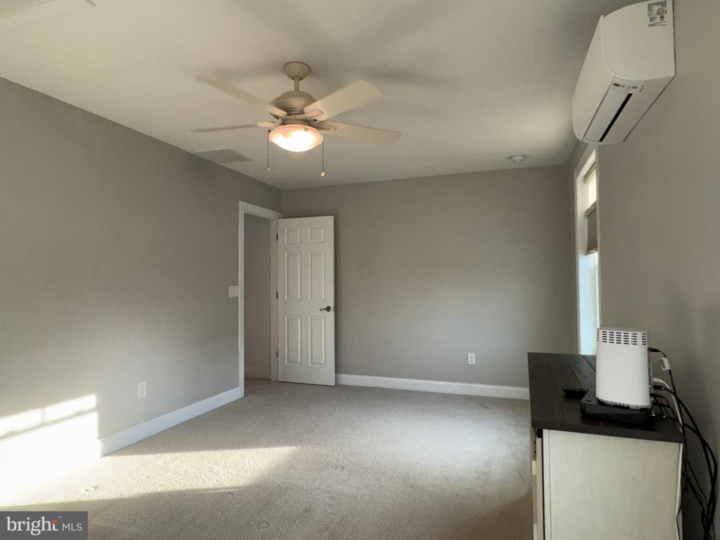 672 Spring Hollow Dr Property Photo 47