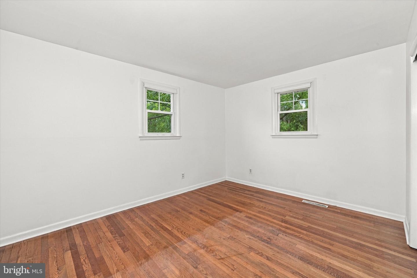 202 Alders Dr Property Photo 25