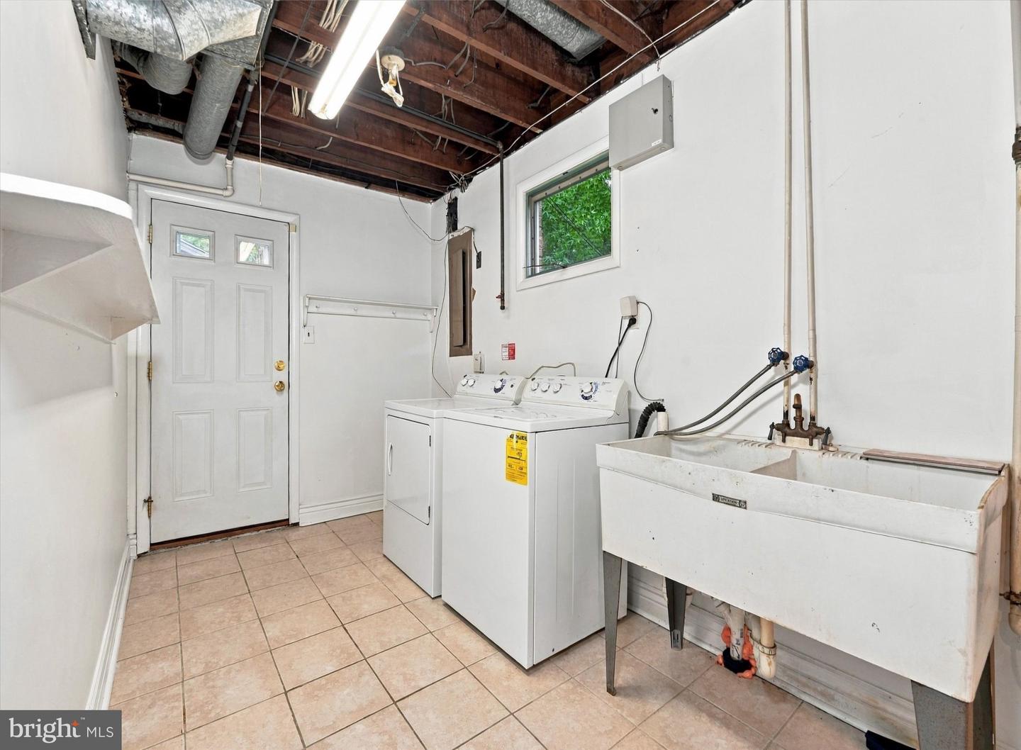 202 Alders Dr Property Photo 29