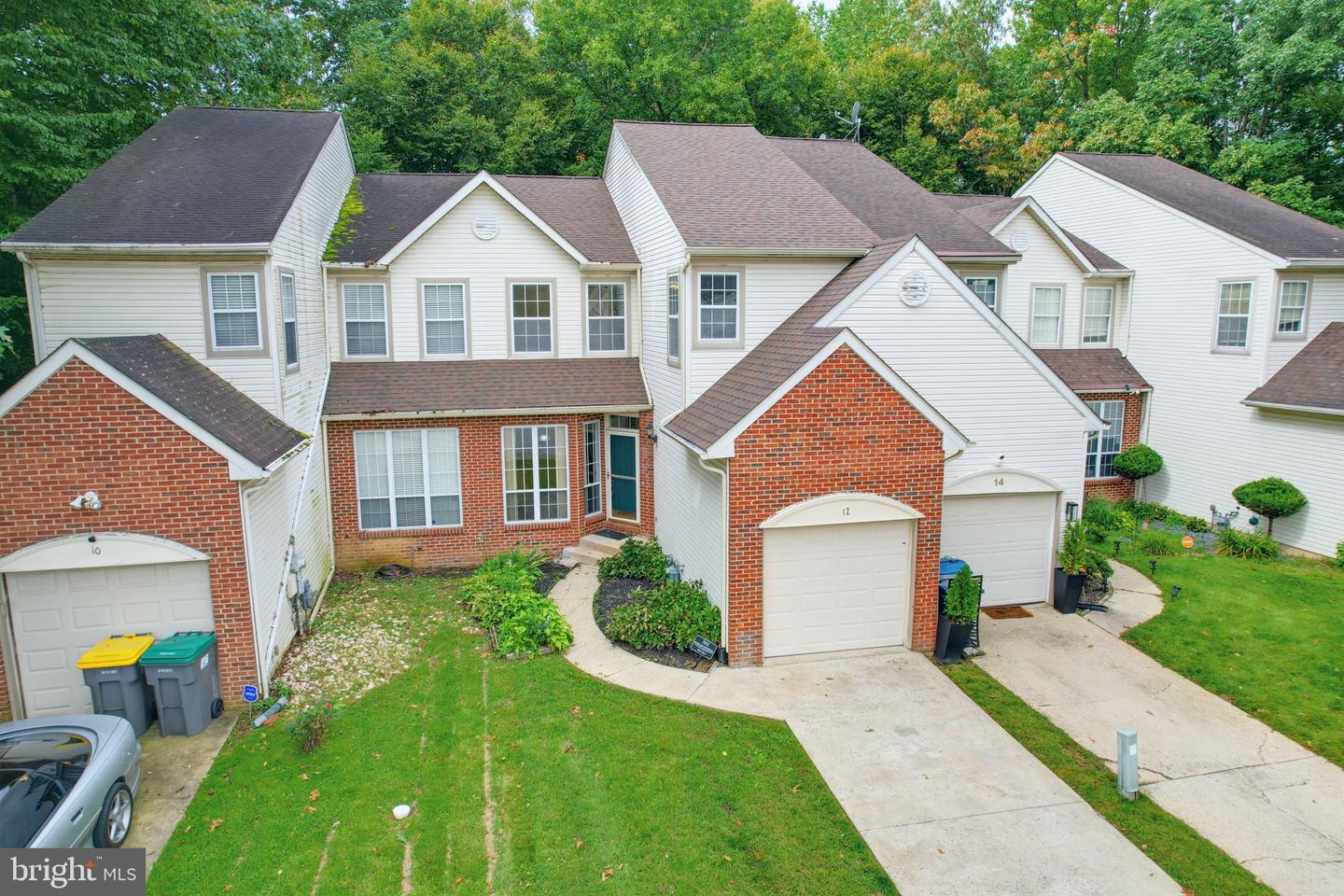12 Redden Ct Property Photo 2