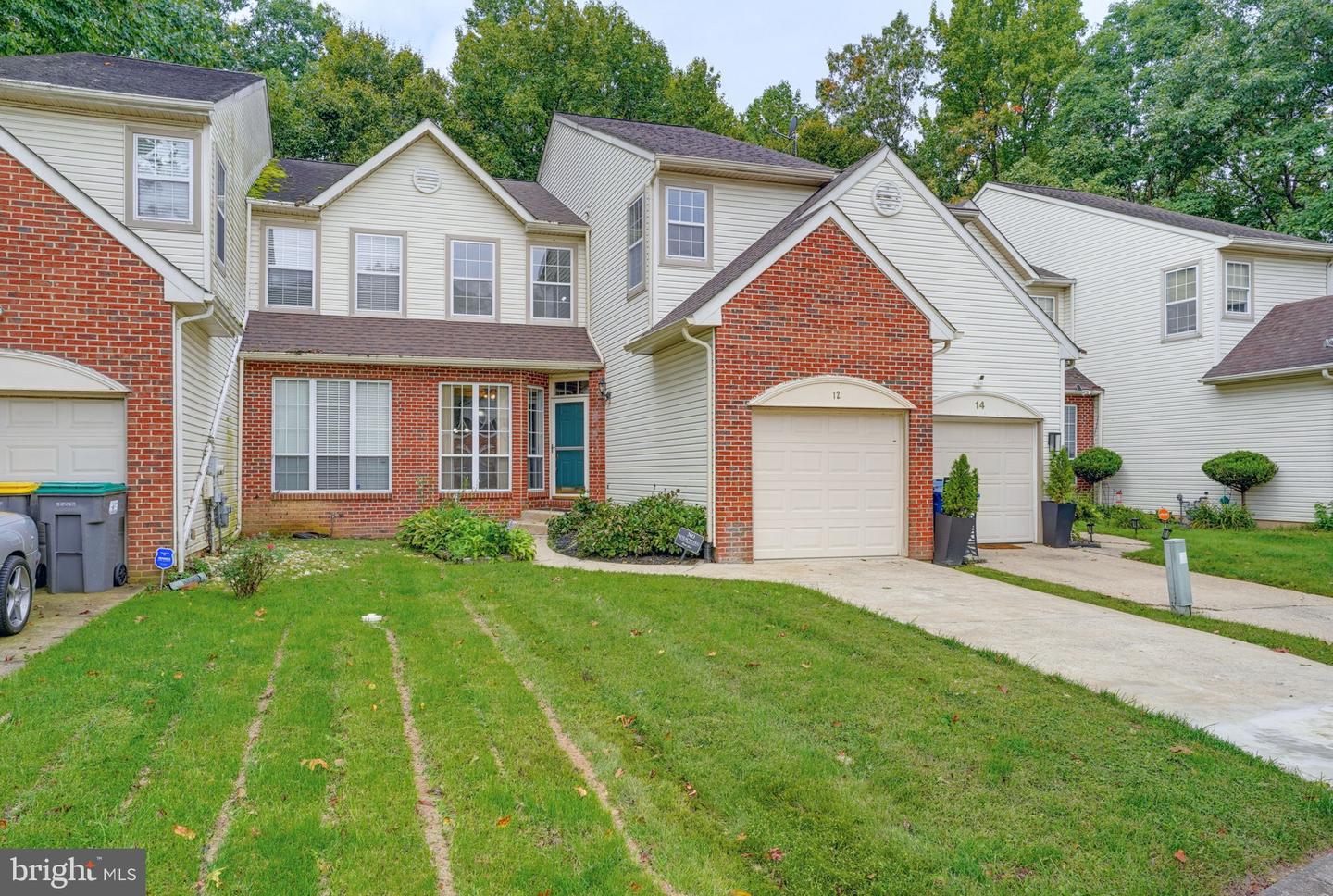 12 Redden Ct Property Photo 3