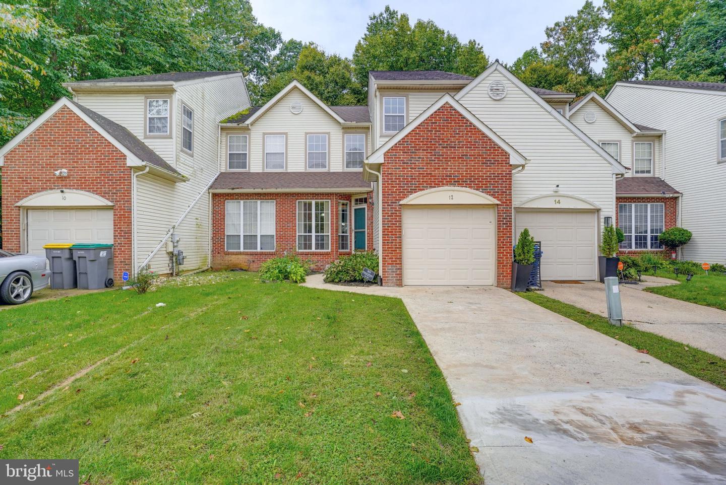 12 Redden Ct Property Photo 4