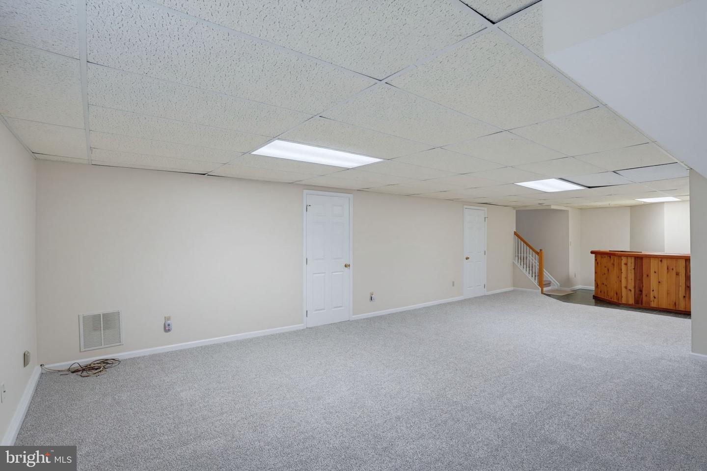 12 Redden Ct Property Photo 37