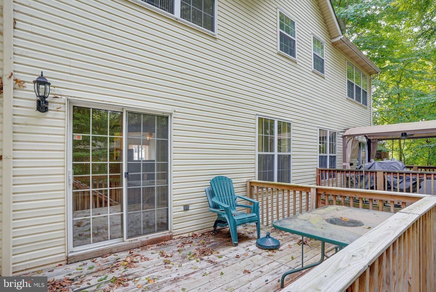 12 Redden Ct Property Photo 40