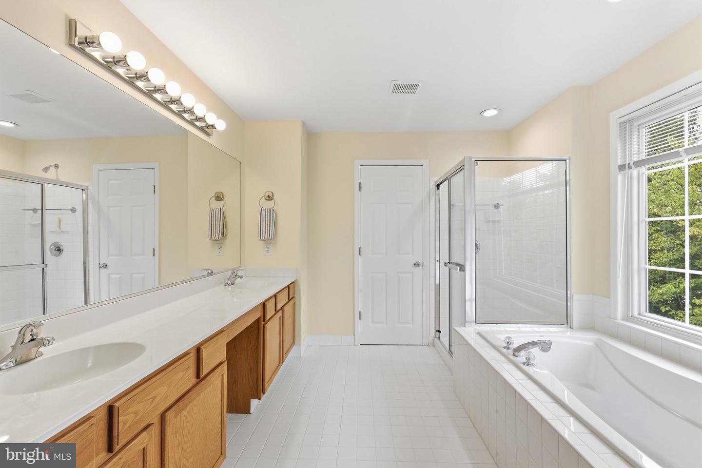 702 Willington Square Way Property Photo 48