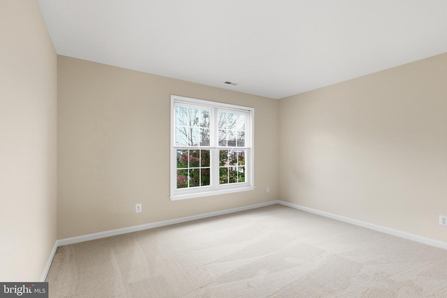 702 Willington Square Way Property Photo 55